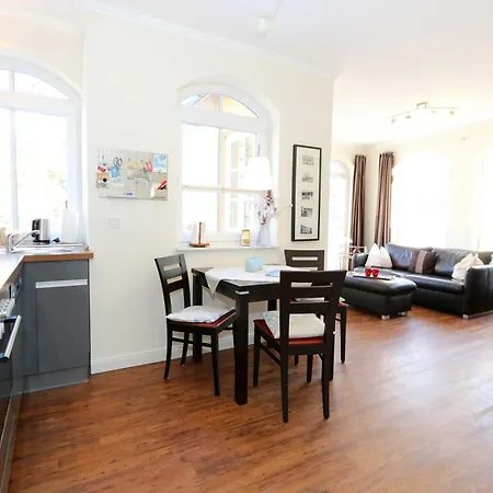 Kurparkresidenz - Whg 14 아파트 *